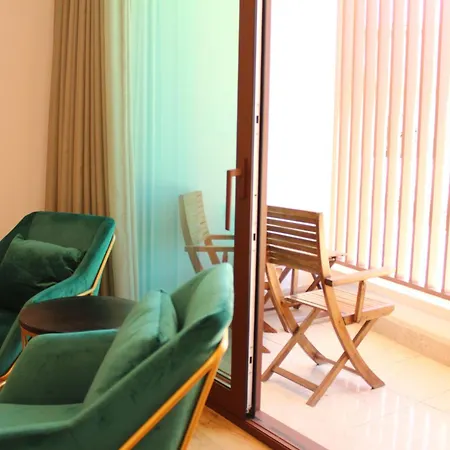 Rito Hall Da Serra 4* Leiria