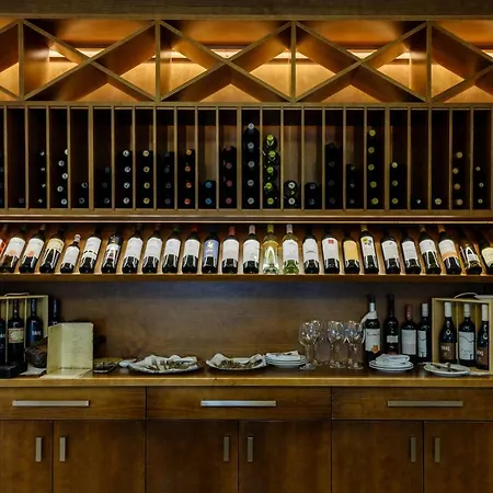 Rito Hall Da Serra 4* Leiria