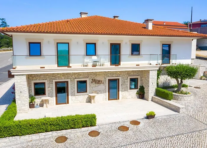 Rito Hall Da Serra Лейрия