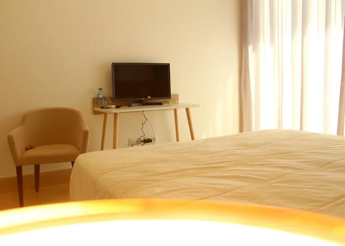 Rito Hall Da Serra 4* Лейрия